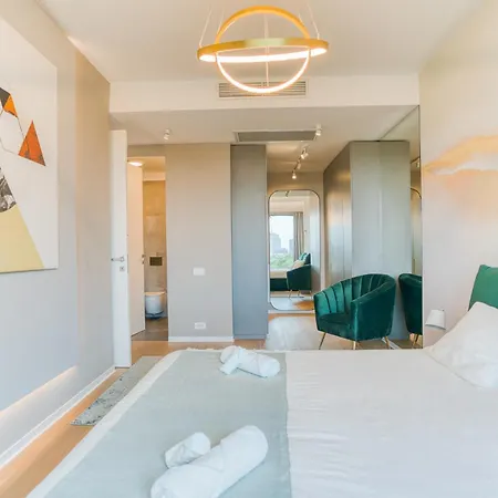 One Mircea Eliade Apartments With City & Park Views Apartamento *