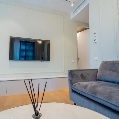 One Mircea Eliade Apartments With City & Park Views Apartamento Bucareste