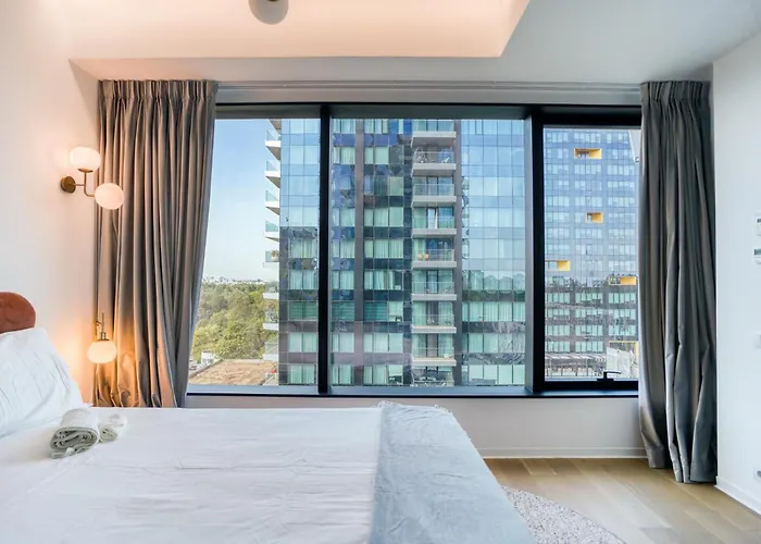 One Mircea Eliade Apartments With City & Park Views Bucarest