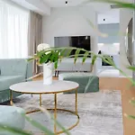 Apartament One Mircea Eliade Apartments With City & Park Views *