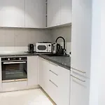 Apartament One Mircea Eliade Apartments With City & Park Views