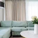 Apartament One Mircea Eliade Apartments With City & Park Views