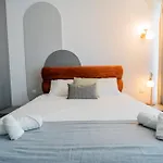 One Mircea Eliade Apartments With City & Park Views Bucureşti