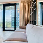 One Mircea Eliade Apartments With City & Park Views * Bucureşti