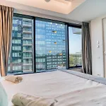 One Mircea Eliade Apartments With City & Park Views Bucureşti