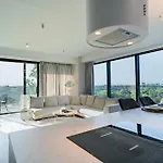 Apartament One Mircea Eliade Apartments With City & Park Views