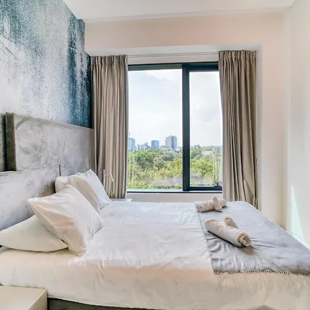 公寓 One Mircea Eliade Apartments With City & Park Views 布加勒斯特