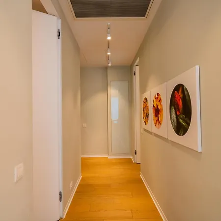 One Mircea Eliade Apartments With City & Park Views *