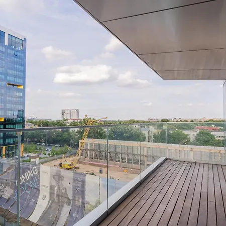 Apartment One Mircea Eliade Apartments With City & Park Views *