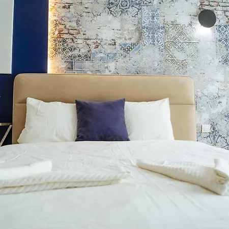 One Mircea Eliade Apartments With City & Park Views 公寓 *