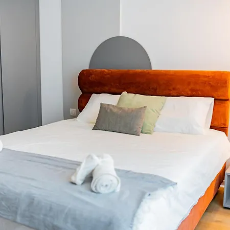 One Mircea Eliade Apartments With City & Park Views * Bukarest