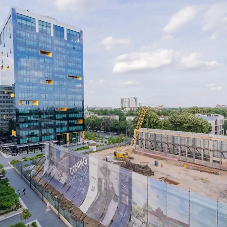 One Mircea Eliade Apartments With City & Park Views 公寓