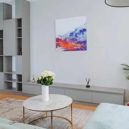 One Mircea Eliade Apartments With City & Park Views *