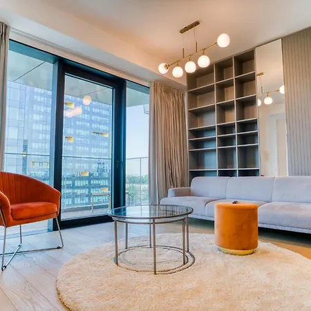One Mircea Eliade Apartments With City & Park Views Daire