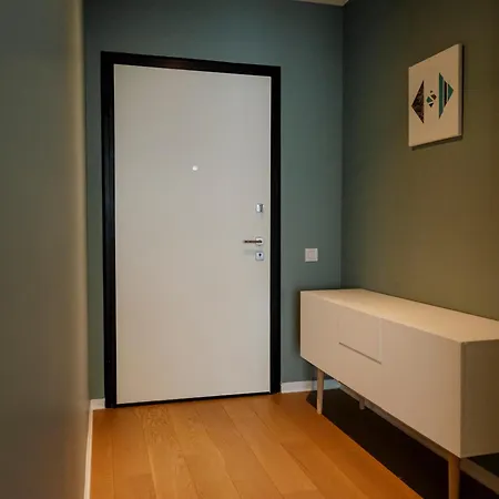 Apartment One Mircea Eliade Apartments With City & Park Views Bukarest