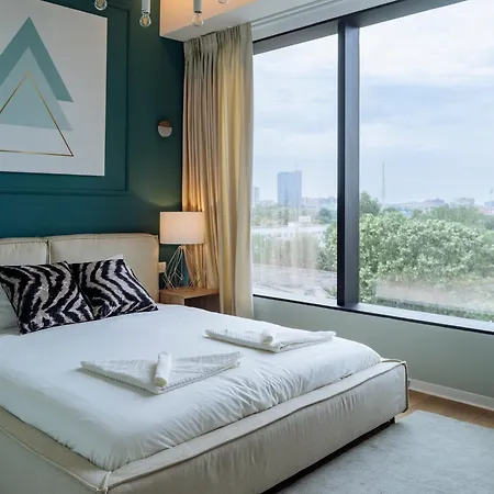 One Mircea Eliade Apartments With City & Park Views *