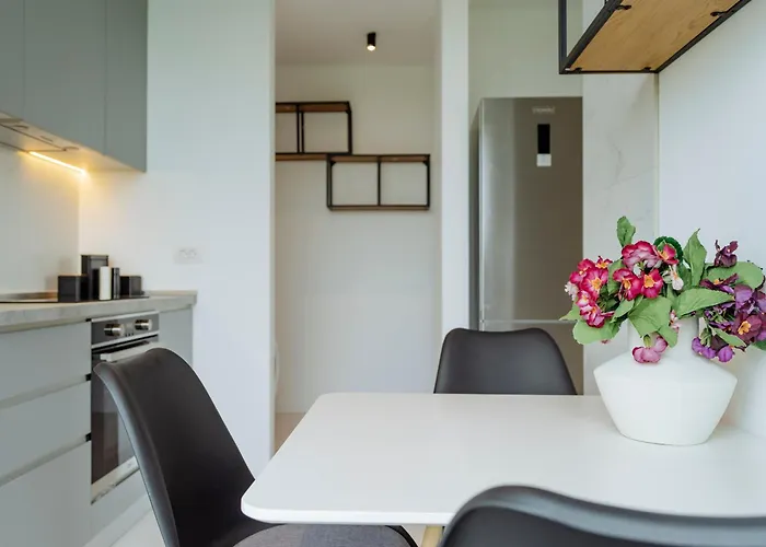 One Mircea Eliade Apartments With City & Park Views Apartman