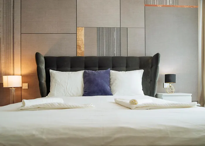 One Mircea Eliade Apartments With City & Park Views Daire Bükreş