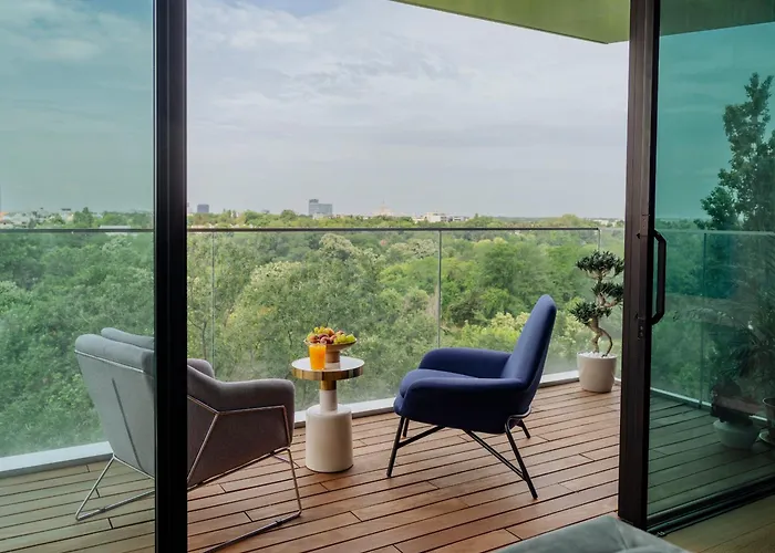One Mircea Eliade Apartments With City & Park Views Bükreş