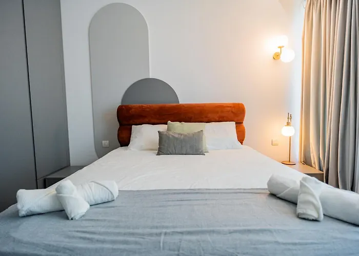 One Mircea Eliade Apartments With City & Park Views Bucharest