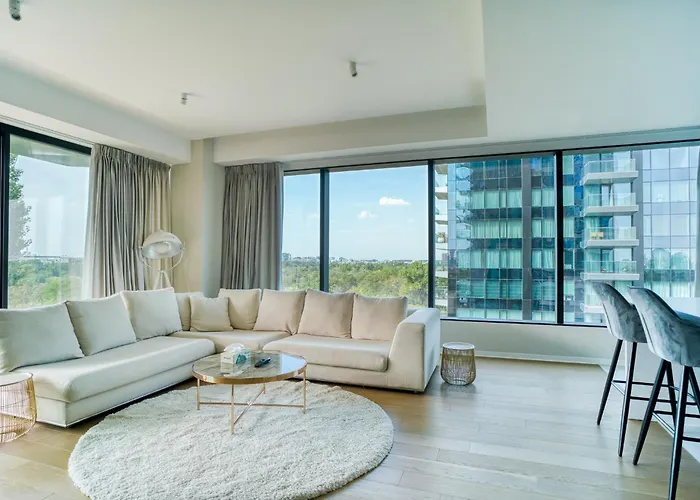 One Mircea Eliade Apartments With City & Park Views Apartman *