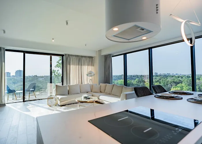 Apartman One Mircea Eliade Apartments With City & Park Views