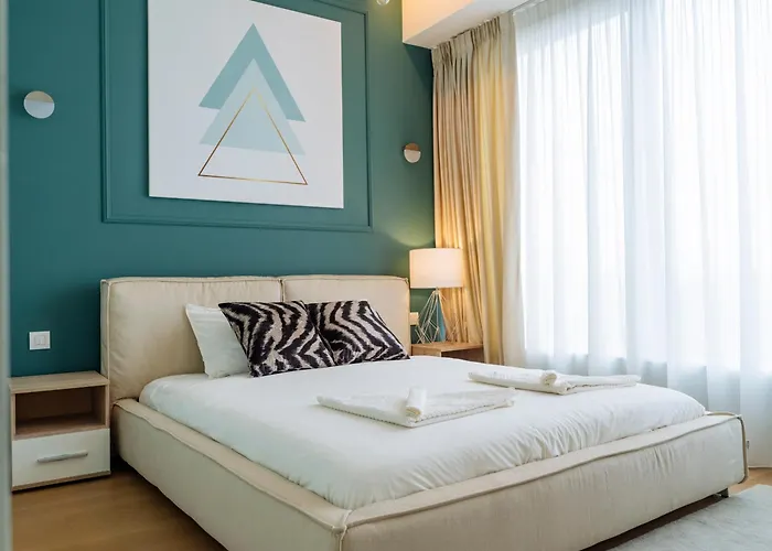 One Mircea Eliade Apartments With City & Park Views