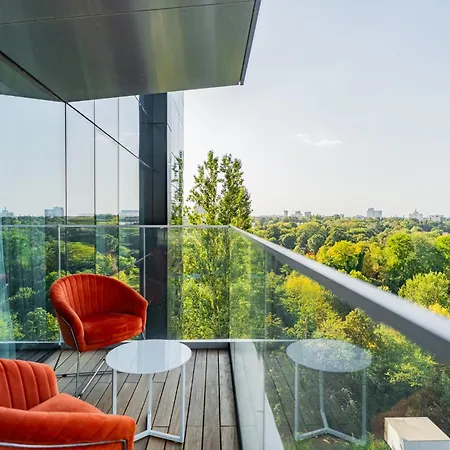 One Mircea Eliade Apartments With City & Park Views Apartment *
