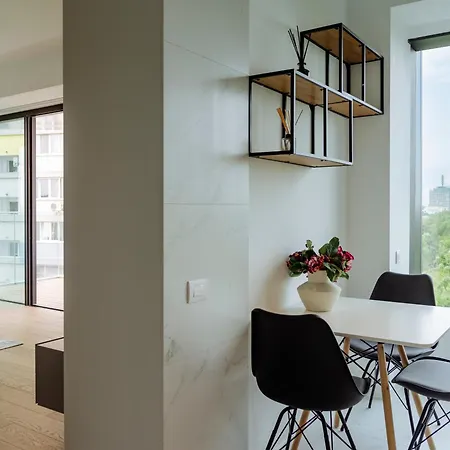 Lägenhet One Mircea Eliade Apartments With City & Park Views Bukarest
