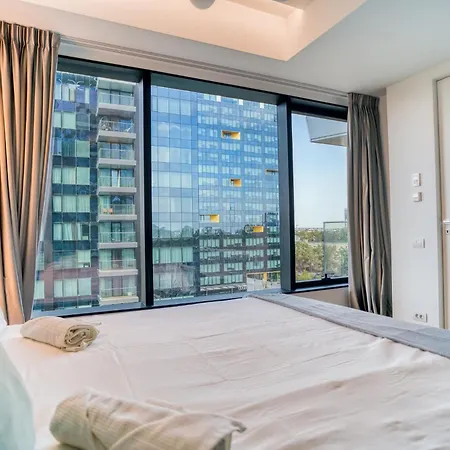 One Mircea Eliade Apartments With City & Park Views Bukarest