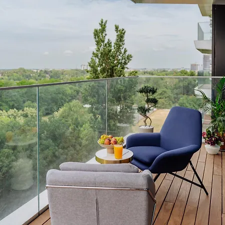One Mircea Eliade Apartments With City & Park Views Lägenhet *