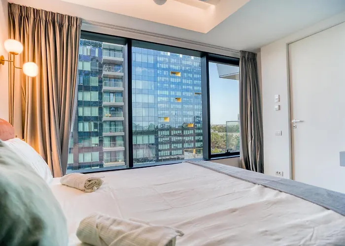 One Mircea Eliade Apartments With City & Park Views Bucarest